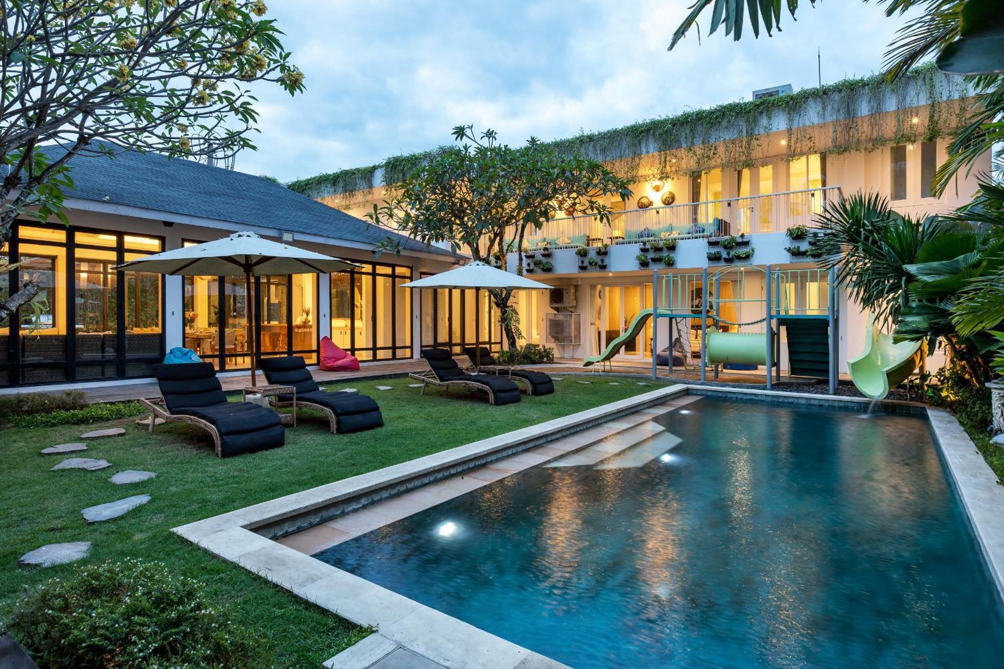 Villa Private Bathroom