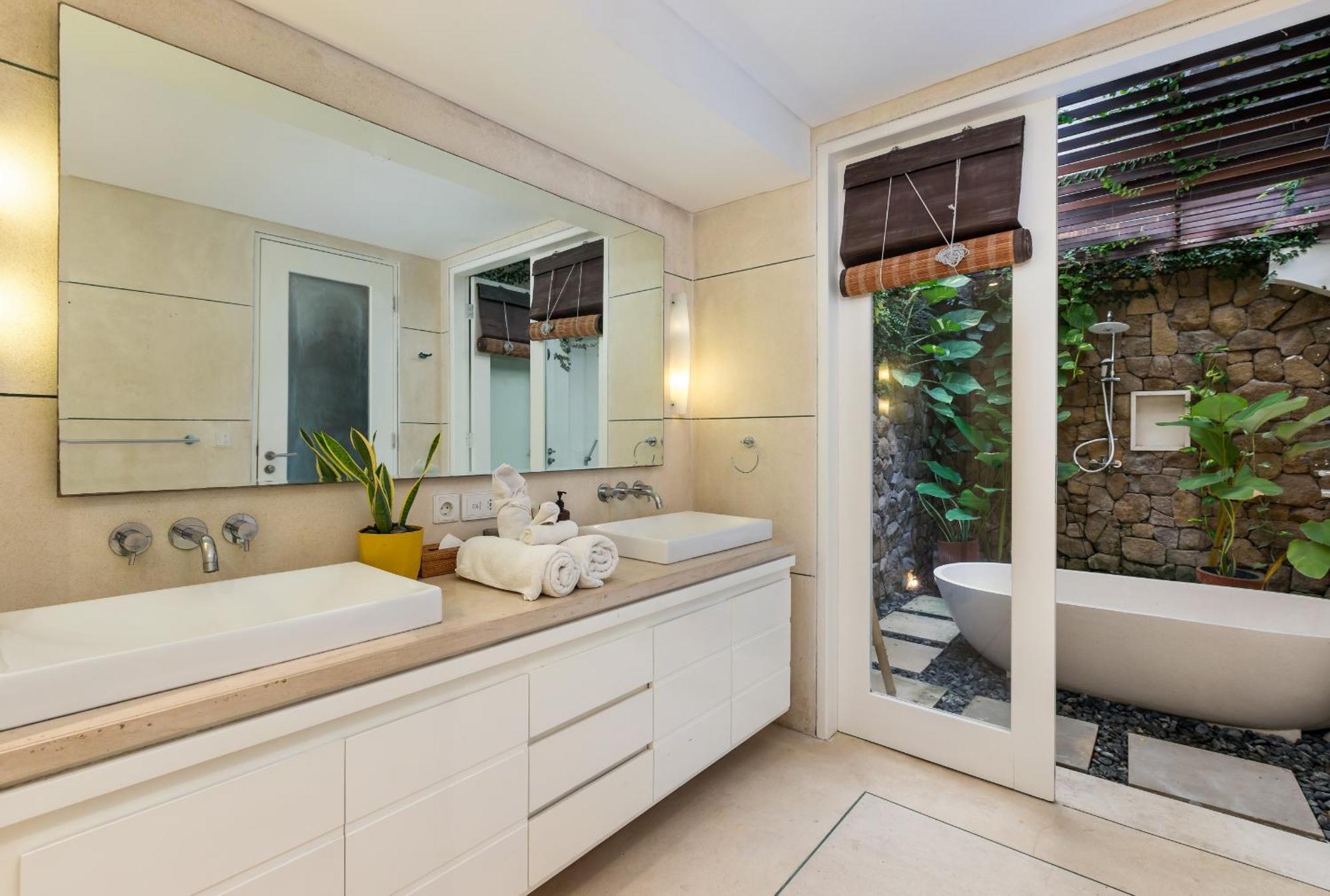 Villa Private Bathroom